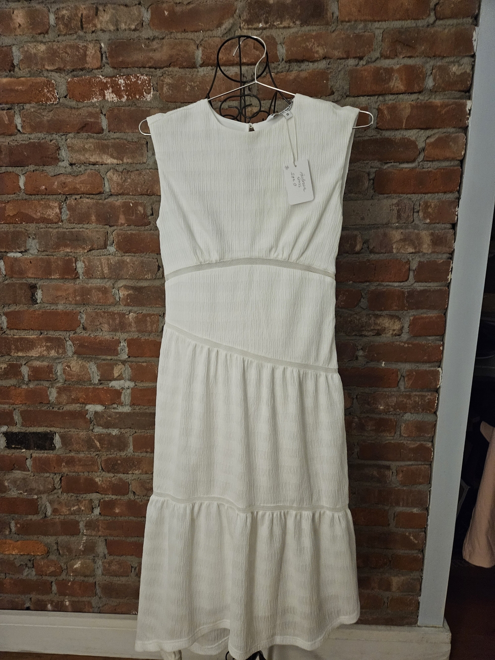 Walter Baker Ambrosia  Elegant White Tiered Midi Dress - Sleeveless Size 0 NWT
